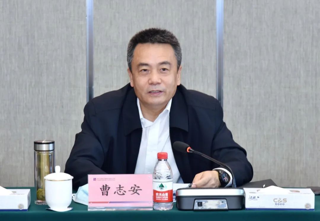 mg冰球突破奢华版(试玩)官方网站