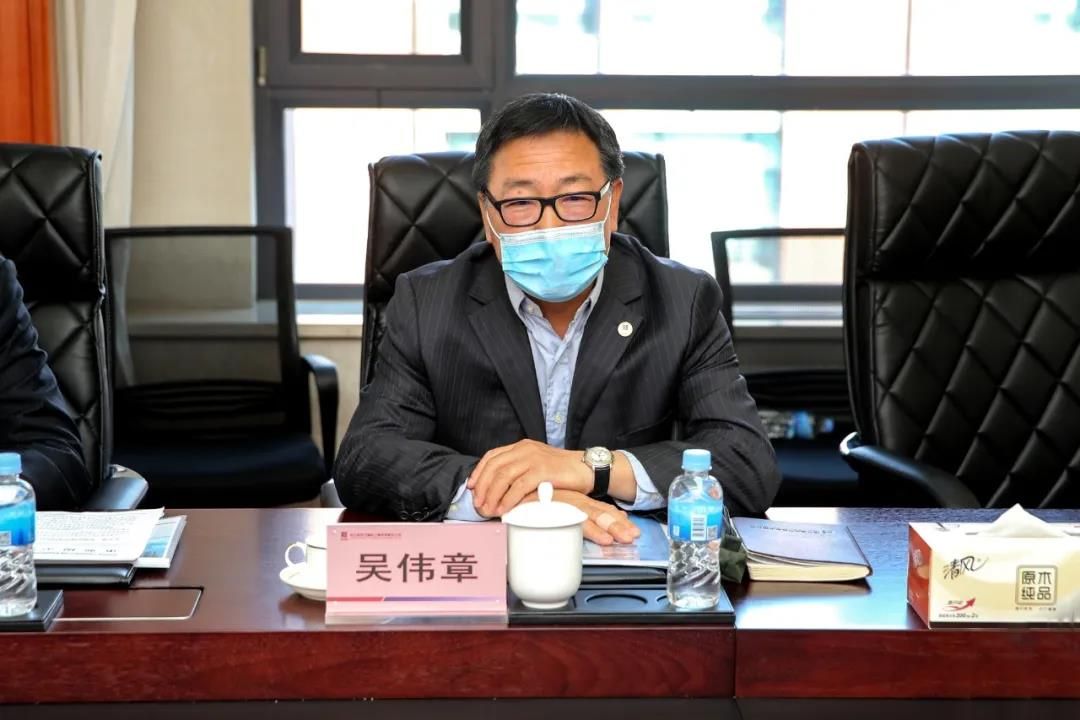 6E7FDDFD8A7CEBE89FE62479C77_EA370031_15BF5.jpg?e= mg冰球突破奢华版(试玩)官方网站