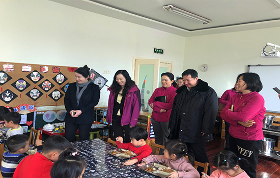 �½�Ƽ���³���ʡί�����׶�԰�߷õ���